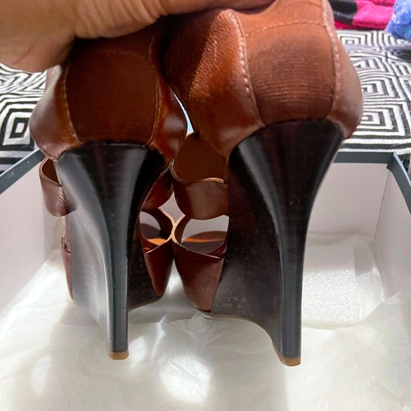 7 for all mankind leather wedge shoes, great leather and in amazing condition. - Picture 5 of 10